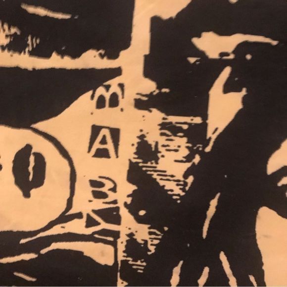 Womens graphic cropped tank tshirt size medium - Picture 4 of 4